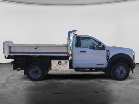 New 2024 Ford F550 4x4 Regular Cab Super Duty image 2