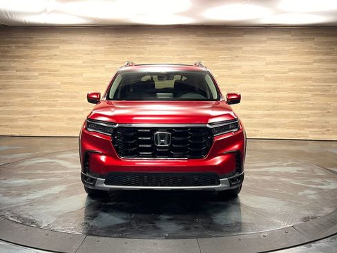 Used 2023 Honda Pilot Touring image 18