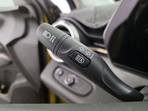 Used 2024 Chevrolet Trax ACTIV w/ Sunroof Package image 31