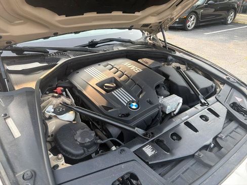 Used 2011 BMW 528i Sedan RWD image 33