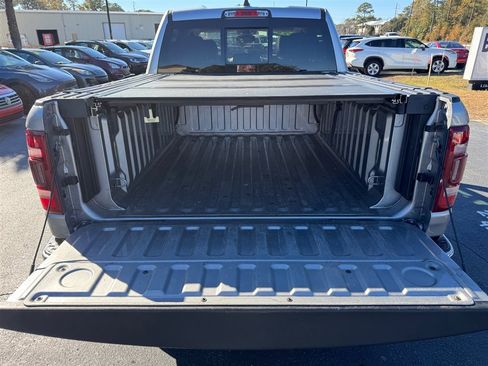 Used 2019 RAM 1500 Laramie image 9
