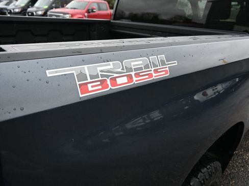 Used 2022 Chevrolet Silverado 1500 LT Trail Boss w/ Safety Package AWD/4WD image 16