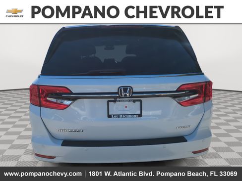 Used 2021 Honda Odyssey Touring image 4