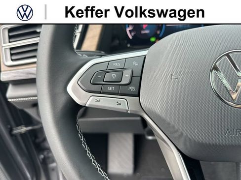New 2026 Volkswagen Atlas SE FWD image 17
