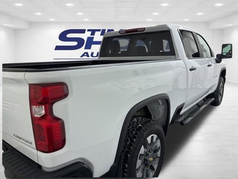 Used 2025 Chevrolet Silverado 2500 Custom w/ Custom Value Package image 5