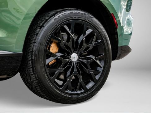 Used 2021 Aston Martin DBX image 67