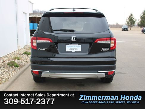 Used 2019 Honda Pilot Touring image 5