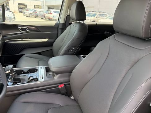 New 2026 Kia Carnival SX Prestige FWD image 18
