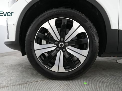 Used 2023 Volvo XC40 Recharge Plus w/ Protection Package Premier image 19