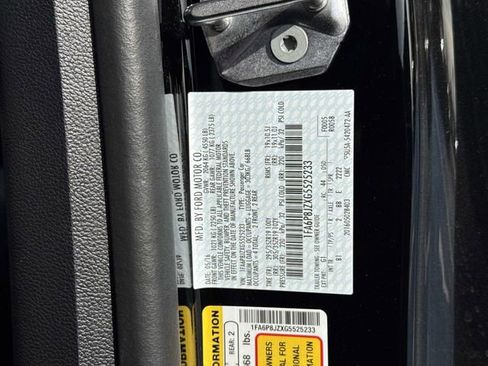 Used 2016 Ford Mustang Shelby GT350 w/ Technology Package image 35