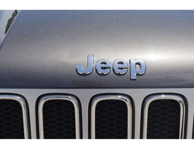 Used 2017 Jeep Renegade Limited FWD image 16