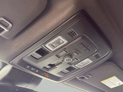 Used 2023 Chevrolet Tahoe Premier image 23