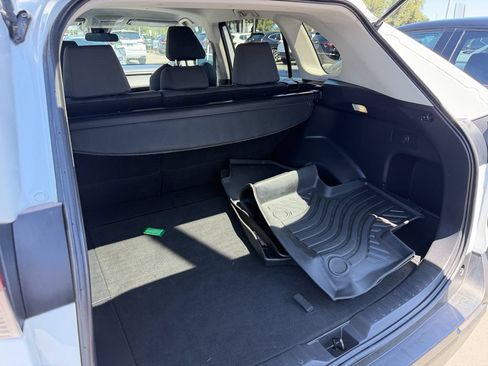 Used 2022 Toyota RAV4 XLE FWD image 26