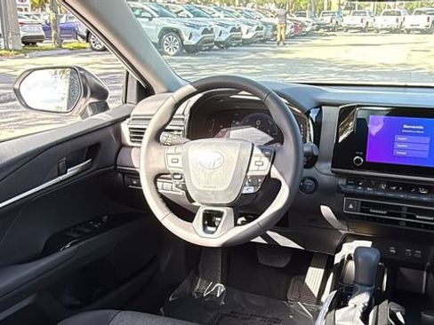 Used 2025 Toyota Camry LE w/ Convenience Package image 14