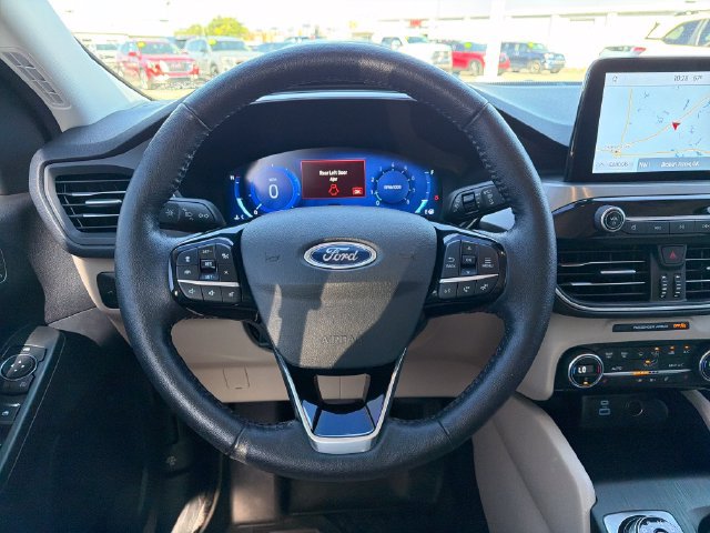 Used 2021 Ford Escape Titanium AWD/4WD image 10
