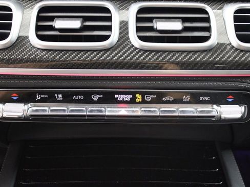 Certified 2024 Mercedes-Benz GLS 63 AMG 4MATIC image 33