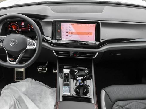 New 2026 Volkswagen Atlas Peak Edition AWD/4WD image 37