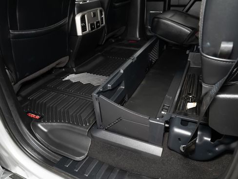 Used 2019 Ford F350 Lariat image 47