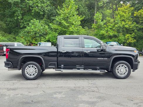 Used 2020 Chevrolet Silverado 2500 High Country w/ Z71 Off-Road Package AWD/4WD image 9