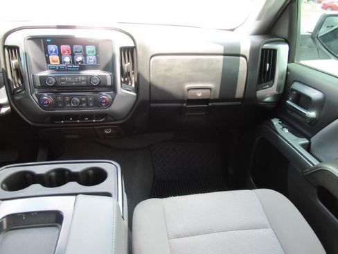 Used 2018 Chevrolet Silverado 1500 LT w/ All Star Edition RWD image 13