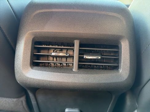 Used 2022 Chevrolet Equinox RS w/ RS Leather Package image 16