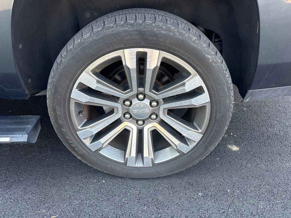 Used 2019 GMC Yukon Denali w/ Denali Ultimate Package RWD image 22