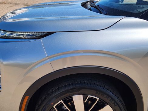 New 2025 Mitsubishi Outlander SE image 6