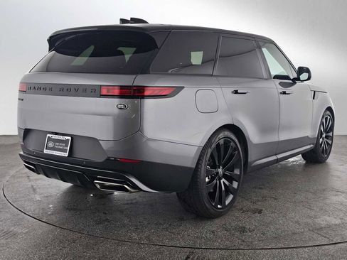 Used 2023 Land Rover Range Rover Sport SE image 5