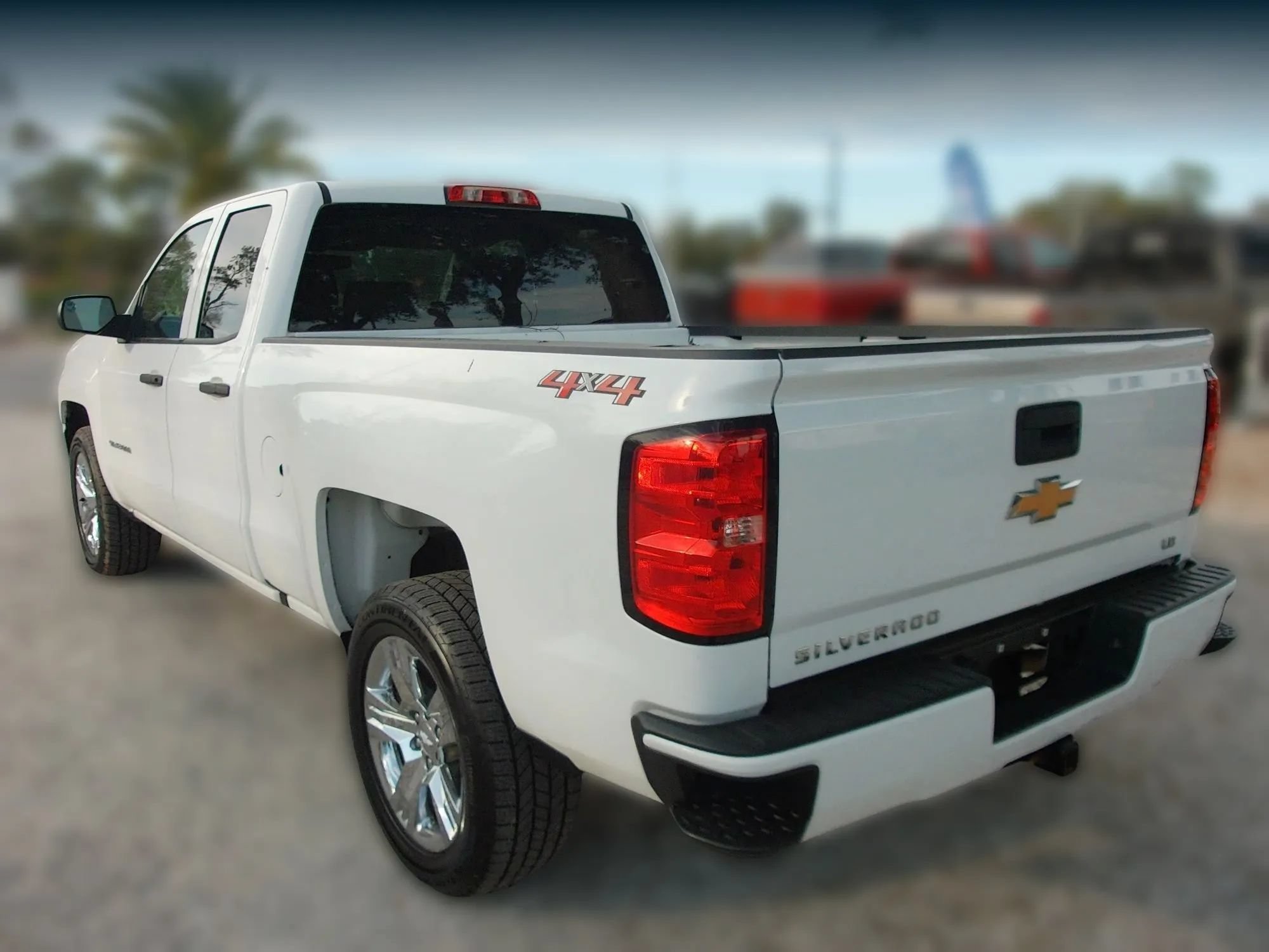Used 2019 Chevrolet Silverado 1500 Custom w/ Custom Convenience Package AWD/4WD image 7
