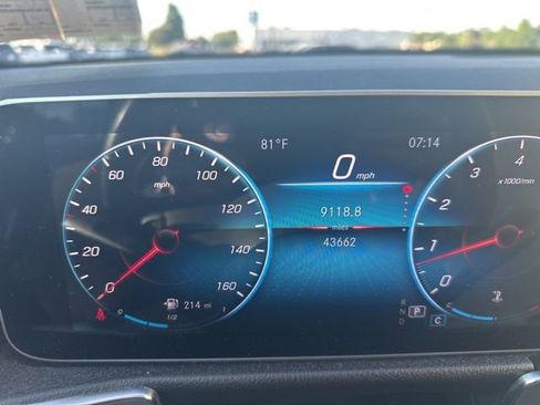 Used 2021 Mercedes-Benz GLB 250 4MATIC image 13