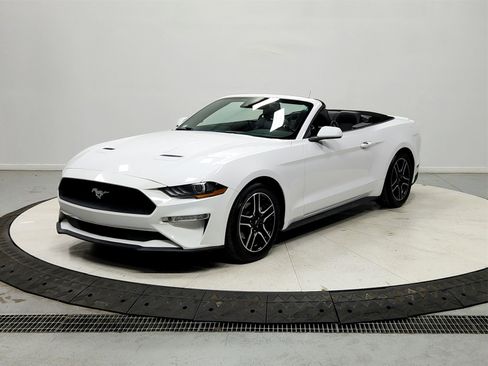 Used 2021 Ford Mustang Premium image 3