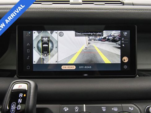 Used 2024 Land Rover Defender 110 S image 39