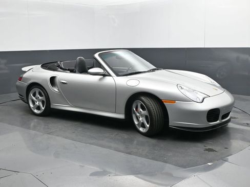 Used 2004 Porsche 911 Turbo image 7