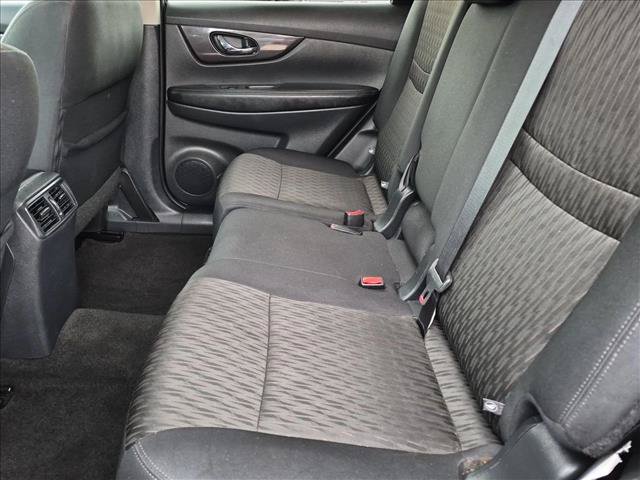 Used 2018 Nissan Rogue SV FWD image 23