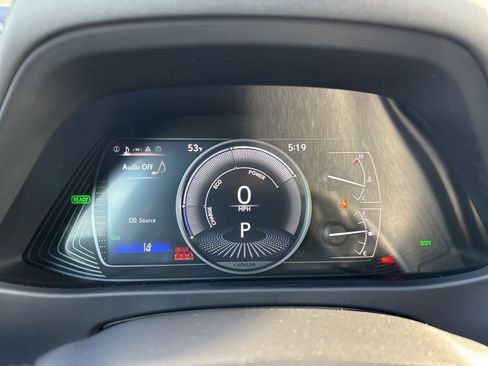 Used 2022 Lexus UX 250h w/ Accessory Package (Z2) image 19