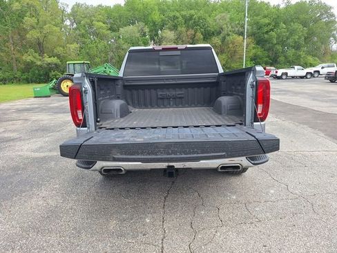 Used 2023 GMC Sierra 1500 SLT w/ SLT Premium Plus Package AWD/4WD image 15