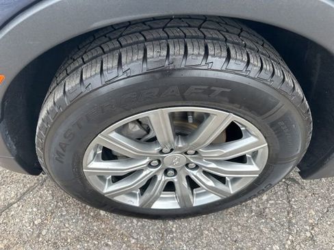 Used 2021 Cadillac XT4 Premium Luxury AWD/4WD image 10