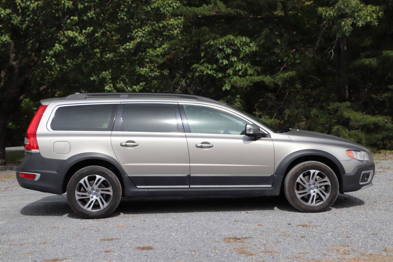 Used 2014 Volvo XC70 3.2 AWD/4WD image 2