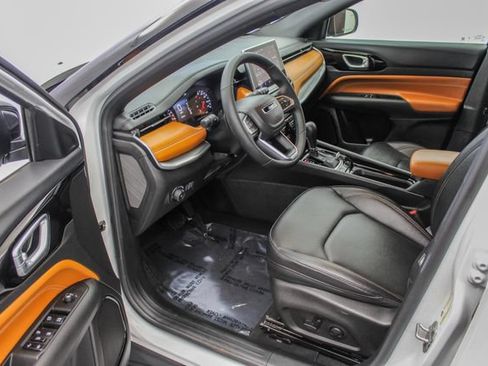 Used 2024 Jeep Compass Limited AWD/4WD image 14