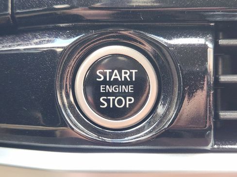 Used 2023 Nissan Pathfinder SV FWD image 24