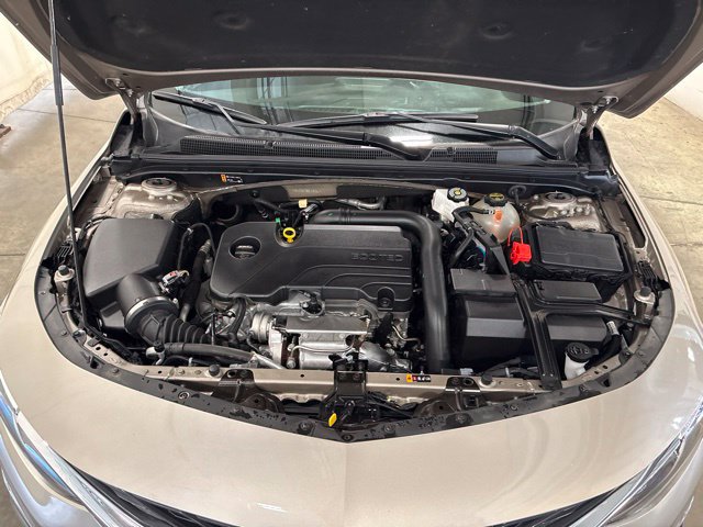 Used 2025 Chevrolet Malibu LT FWD image 8