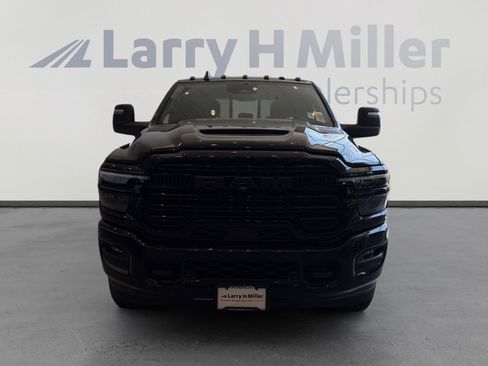 New 2026 RAM 3500 Laramie w/ Night Edition AWD/4WD image 8
