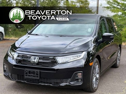 Used 2025 Honda Odyssey Touring image 1