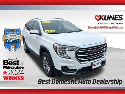 Used 2023 GMC Terrain SLT image 1
