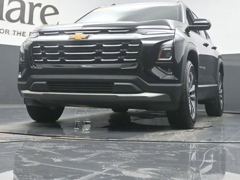 Used 2025 Chevrolet Equinox LT w/ Convenience Package II image 56