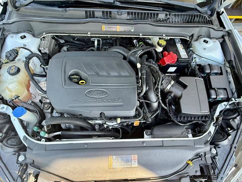Used 2017 Ford Fusion SE w/ Fusion SE Technology Package FWD image 34