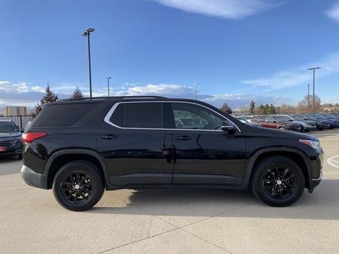 Used 2020 Chevrolet Traverse LT image 6