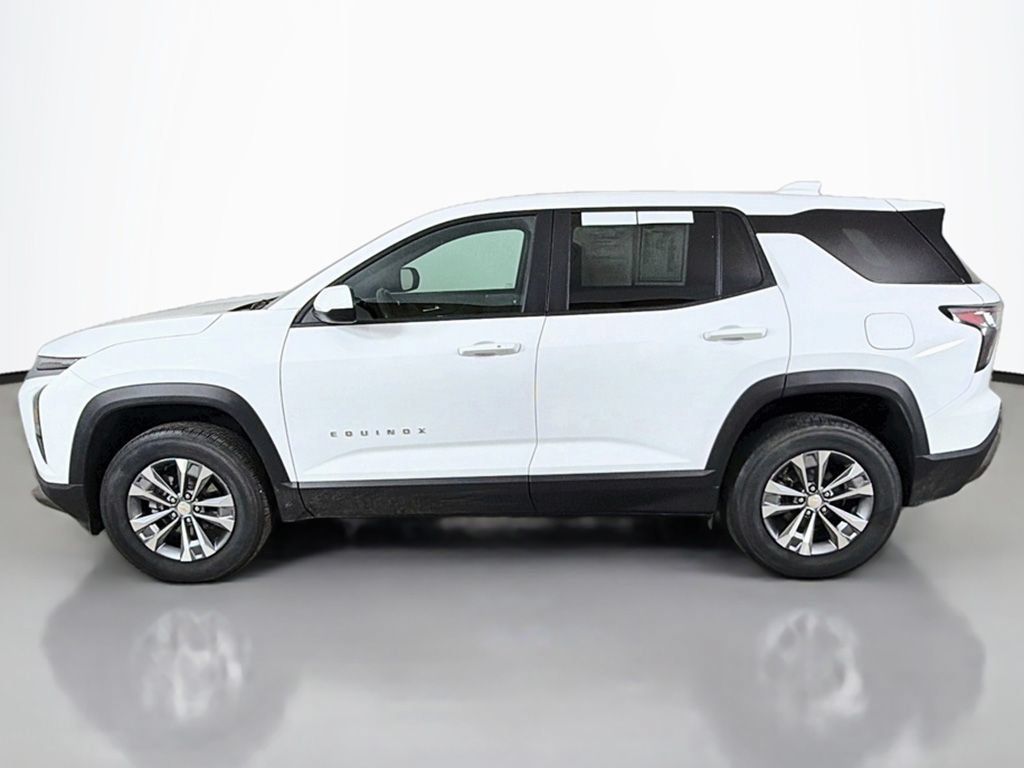 Used 2026 Chevrolet Equinox LT FWD image 15