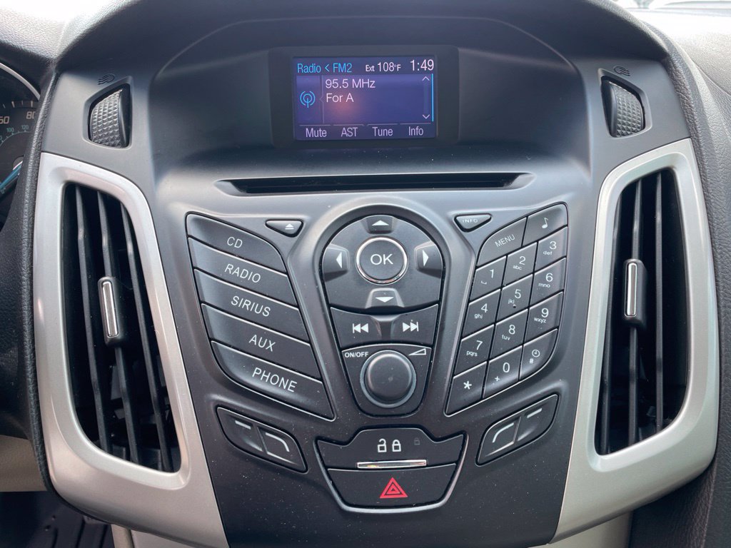 Used 2013 Ford Focus SE FWD image 11
