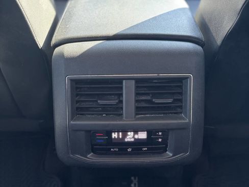 Used 2018 Volkswagen Atlas SE image 20